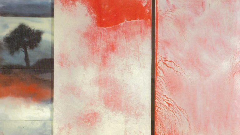 Dipinto astratto con tonalità di rosso, bianco e nero, e una sagoma di albero sul lato sinistro.